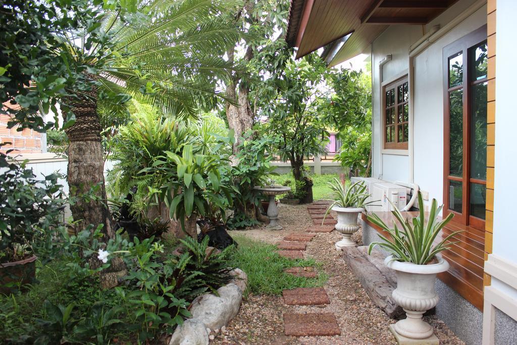 Tree Home Plus Nakhon Si Thammarat Eksteriør billede