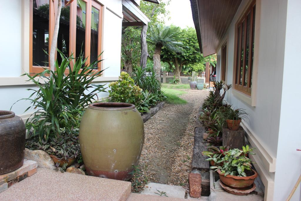 Tree Home Plus Nakhon Si Thammarat Eksteriør billede